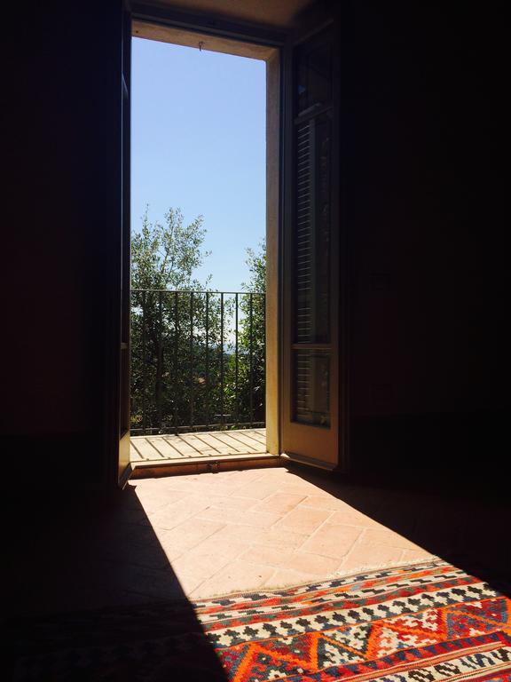 Le Antiche Mura Semproniano Bagian luar foto