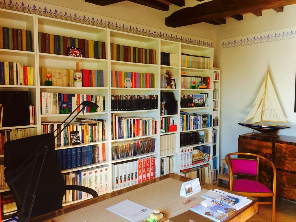 Le Antiche Mura Semproniano Bagian luar foto